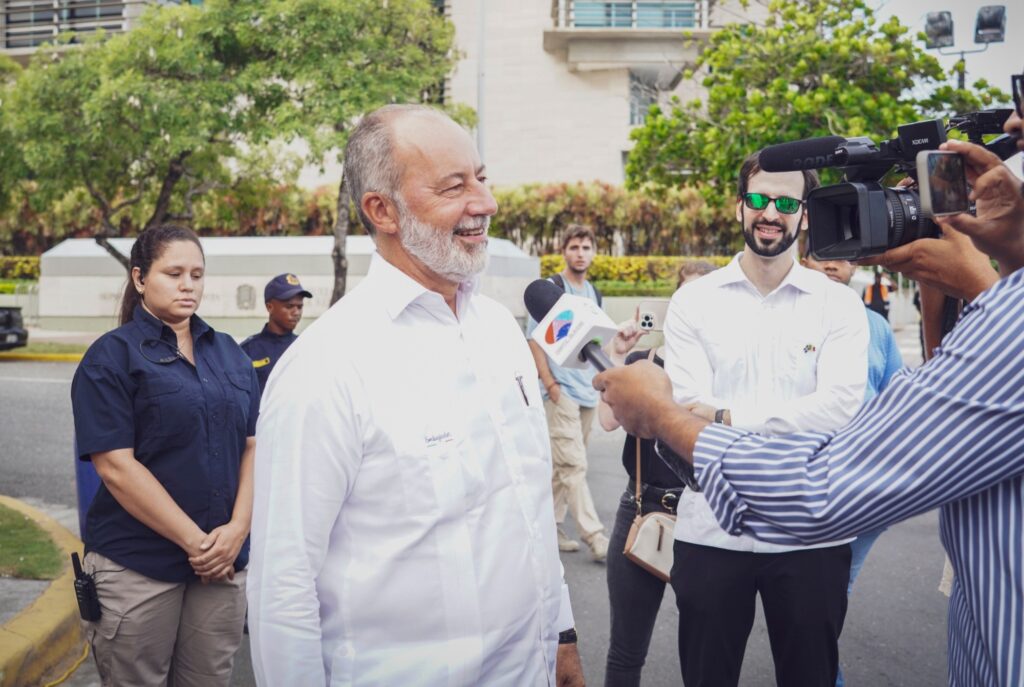 Stefano Queirolo Palmas, Ambasciatore d'Italia a Santo Domingo