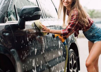 Importante lavare l'auto anche d'estate