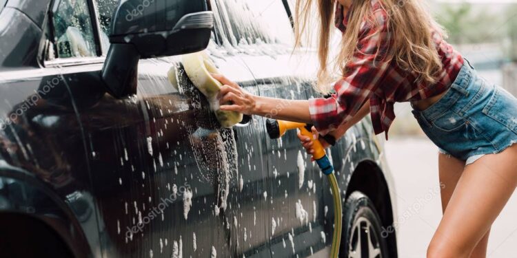 Importante lavare l'auto anche d'estate