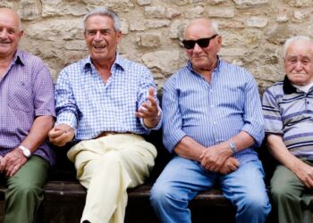 L'Italia del futuro, più vecchi e più soli
