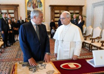 VATICANO | Tajani ricevuto dal Papa: impegno comune per la pace