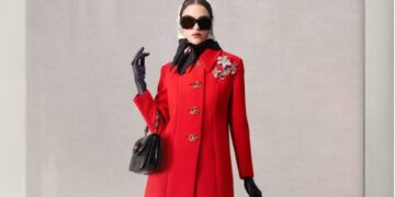 Incazzata, pezzo della collezione Gucci "La Famiglia"