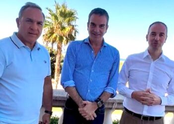 Mario Borghese, Sen. MAIE, e Antonio Iachini, Coordinatore MAIE America, con il presidente della Regione Calabria, Roberto Occhiuto