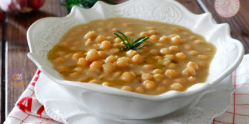 Minestra di ceci con i pizzilli