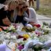Fiori e ricordi per le vittime, il giorno dopo la strage a Bondi Beach in Australia / Ansa