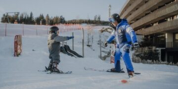 Settimana bianca in famiglia senza stress: la magia della neve da vivere insieme al Familiamus 5*