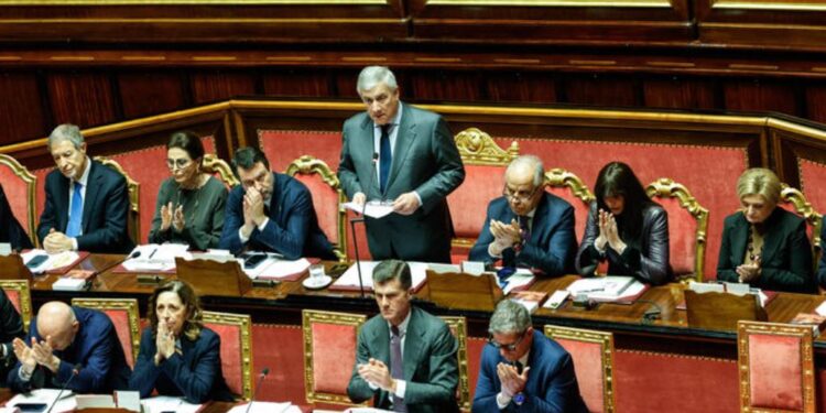 Il ministro degli Esteri Antonio Tajani in Senato