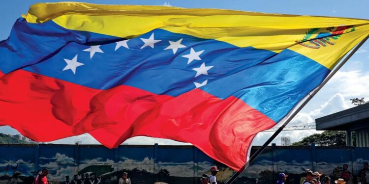 VENEZUELA | Dal sogno alla rovina: come Chavez e Maduro hanno distrutto un Paese