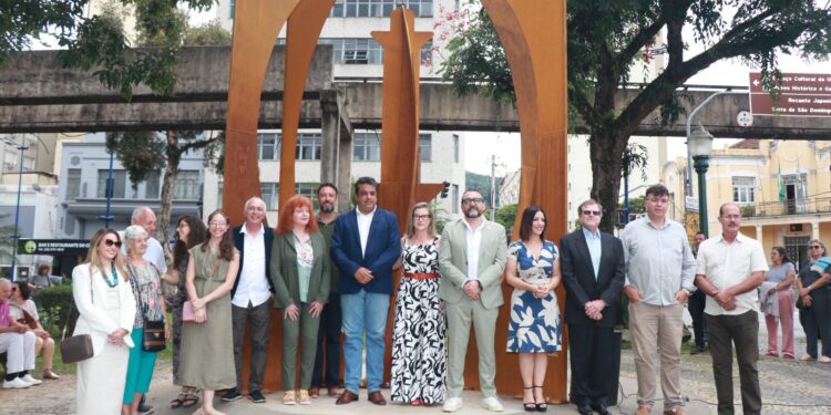 In Brasile inaugurata la prima Lanterna della Liguria: a Poços de Caldas un simbolo del legame con gli emigrati liguri