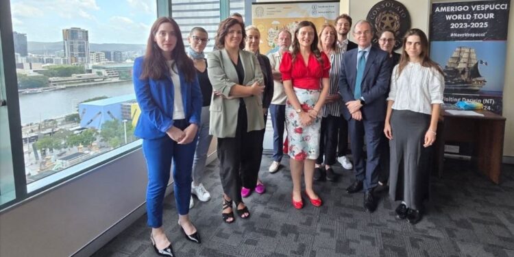 Brisbane, l’Ambasciatore Paolo Lener incontra la comunità italiana: focus su servizi consolari, lingua e imprese