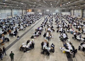 REFERENDUM | Seggi esteri, scrutinio alla nuova Fiera di Roma (foto: Italiachiamaitalia.it)