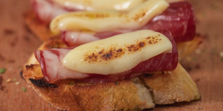 Mozzarella di Bufala e prosciutto Jabugo, gemellaggio gastronomico a Barcellona