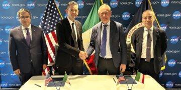 L'intesa firmata tra il ministro Urso e il capo della Nasa rilancia la cooperazione tecnologica e industriale tra Italia e Usa anche nel campo dell'intelligenza artificiale