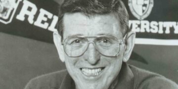 Lou Carnesecca