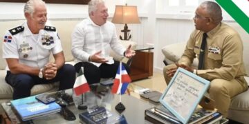 L’ambasciatore Sergio Maffettone visita la Marina dominicana: focus su formazione, sviluppo istituzionale e stabilità