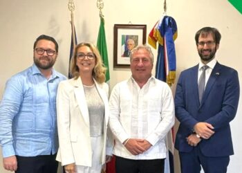 Sergio Maffettone, Ambasciatore d'Italia a Santo Domingo, ha ricevuto una delegazione del locale Comites