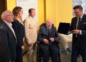 A Bruxelles un riconoscimento al dott. Vincenzo Costigliola, storico medico della comunità italiana in Belgio