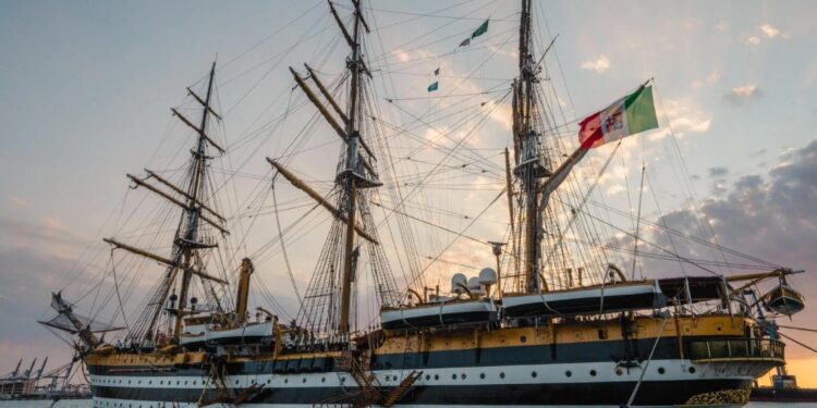Nave scuola della Marina Militare Italiana, Amerigo Vespucci