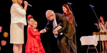 Italia-Bulgaria, l’ambasciatore Apicella a Gotse Delchev: 70 anni della scuola "Gianni Rodari"