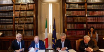 Tajani firma la convenzione Maeci-Treccani: nuova spinta alla lingua italiana nel mondo