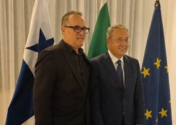 Panama, incontro tra il Sottosegretario Massimo Dell'Utri e la comunità italiana: focus su servizi e collaborazione