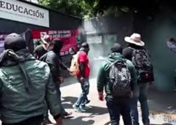Mondiali 2026, Città del Messico nel caos a una settimana dal via: proteste e blocchi minacciano l’esordio del torneo