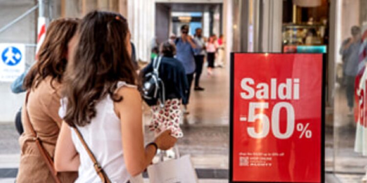 Saldi estivi a Milano