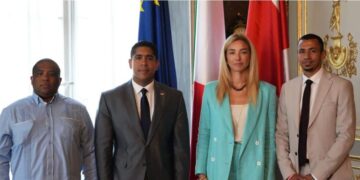 Genova, la sindaca Silvia Salis incontra il Console generale della Repubblica Dominicana