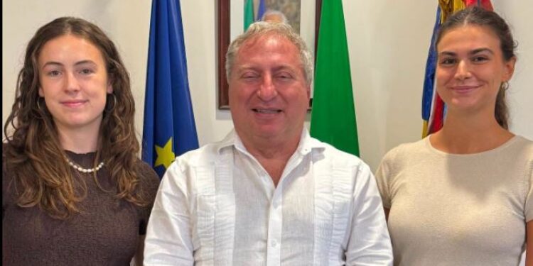 Tirocinio MAECI-CRUI all’Ambasciata d’Italia a Santo Domingo: il saluto di Clara ed Eleonora