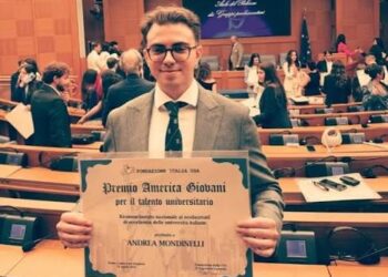 Premio America Giovani ad Andrea Mondinelli