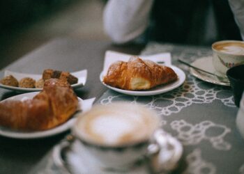 Perché gli italiani all'estero non rinunciano alle abitudini di casa: dal caffè allo svago digitale
