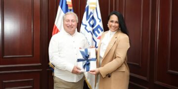 L’ambasciatore Sergio Maffettone incontra la viceministra Celines Toribio. Al centro i rapporti bilaterali e il ruolo delle comunità italiana e dominicana all’estero.