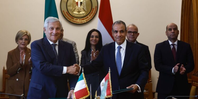 Tajani al Cairo